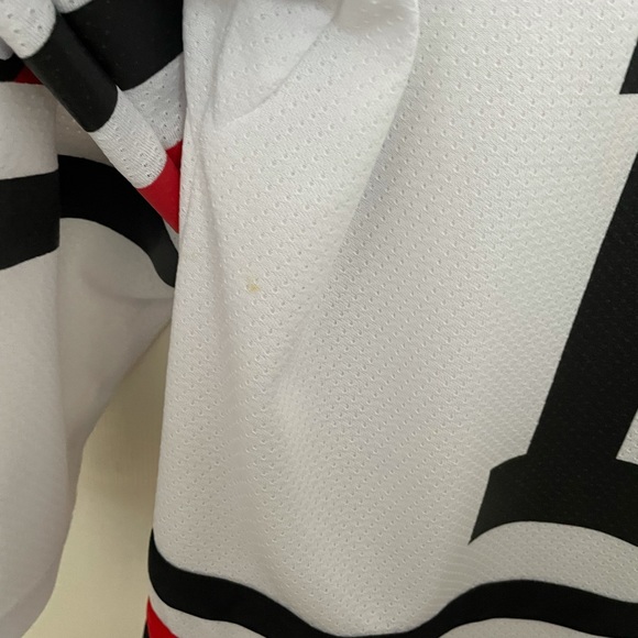 Chicago Blackhawks Jersey - Picture 3 of 5